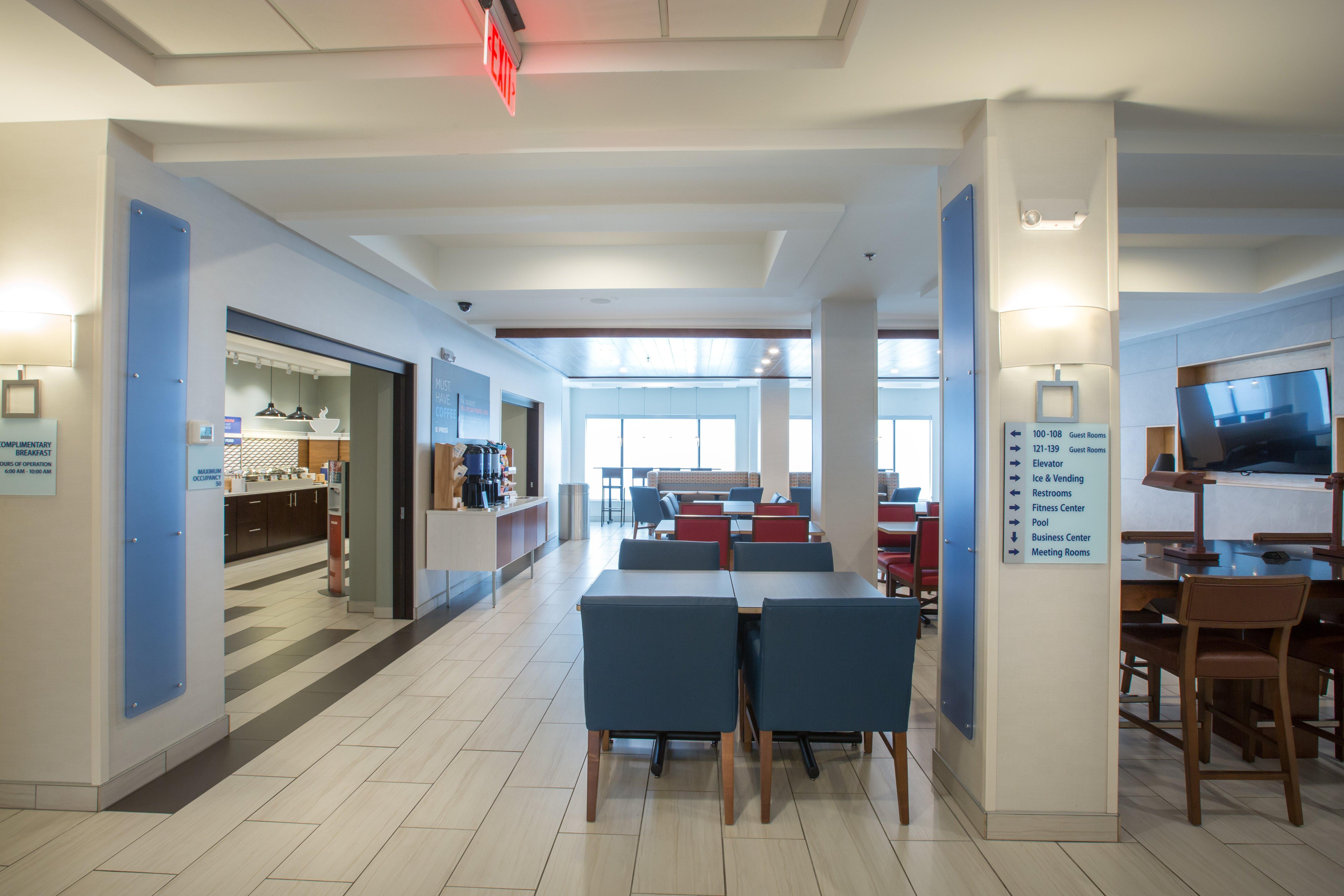 Holiday Inn Express & Suites Tupelo By Ihg Exterior photo